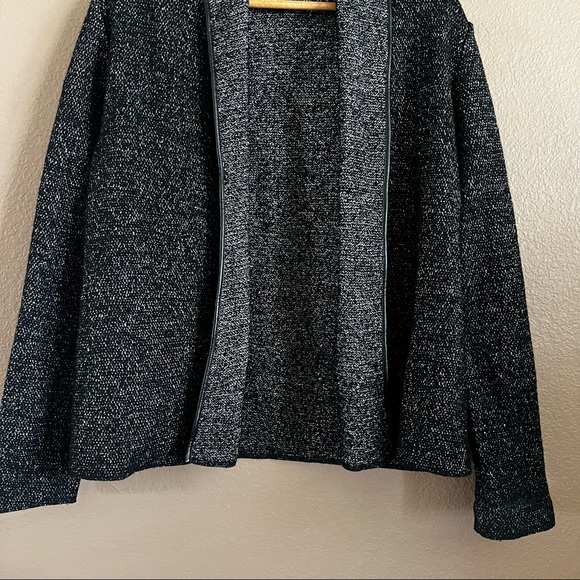 Tommy Bahama Wool Viscose Blend Open Black Blazer Size Medium - Picture 5 of 10